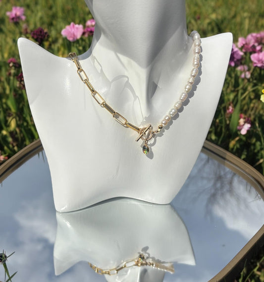 14K Gold Plated Paperclip & Freshwater Pearl Necklace with Green Austrian Crystal – 19.5” Toggle Clasp