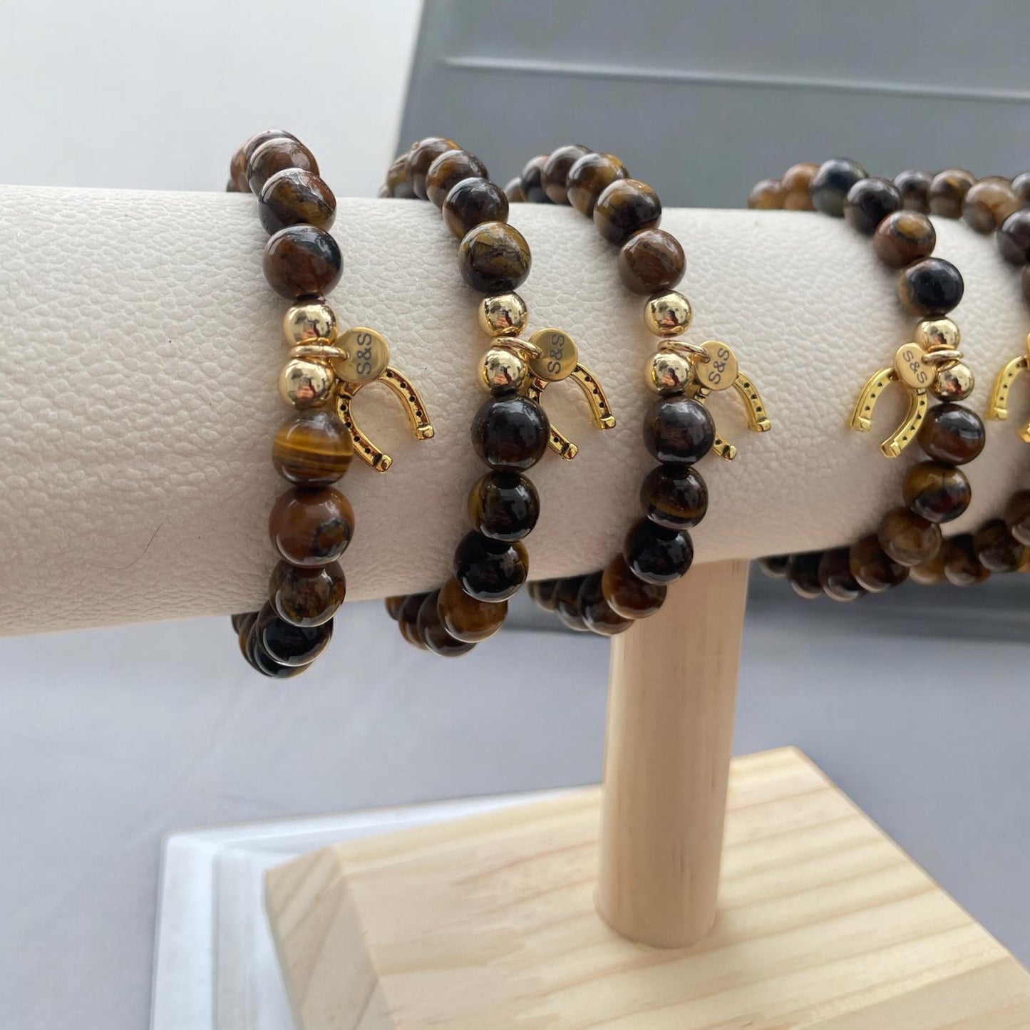 Tiger’s Eye Bracelet with Horseshoe Charm – Protection, Luck, and Strength Jewelry